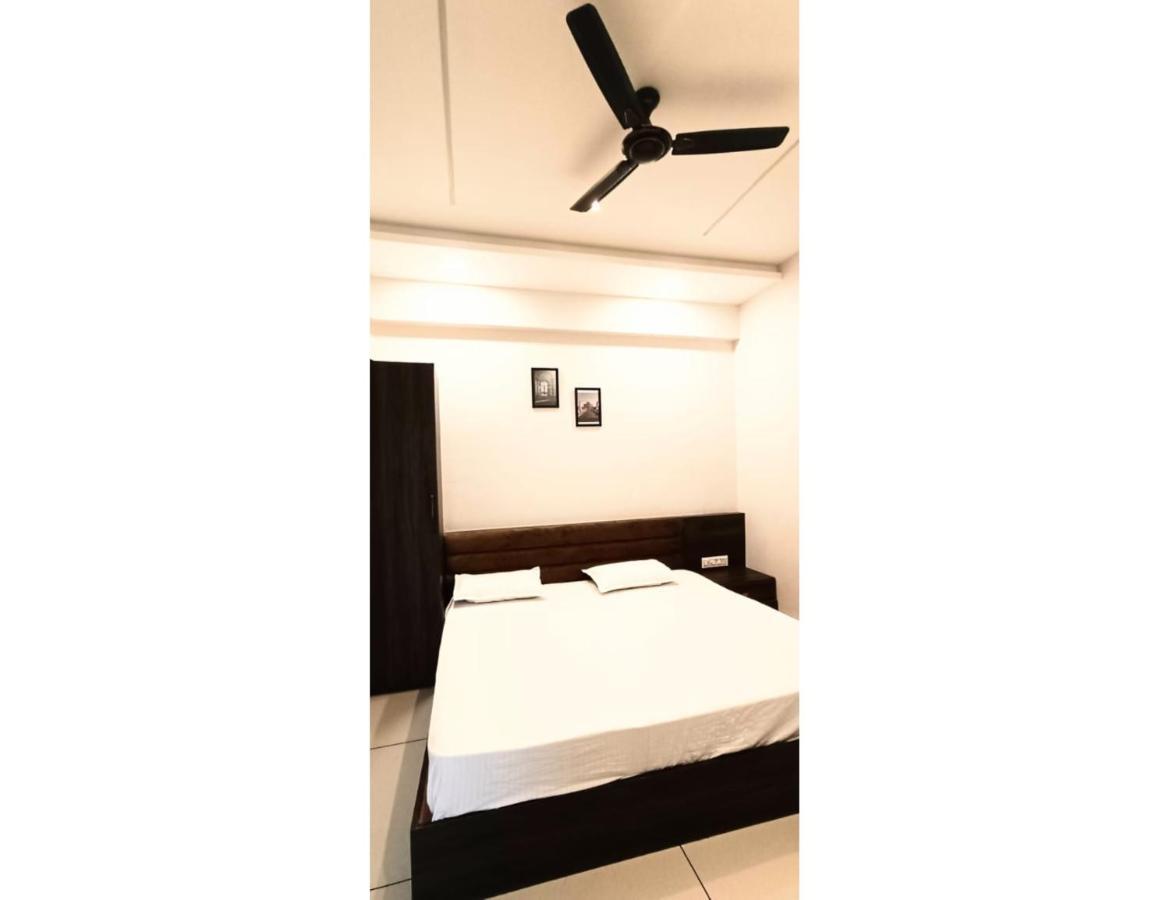 Hotel Shri Nivasa Inn, Kothi Godarpura Экстерьер фото